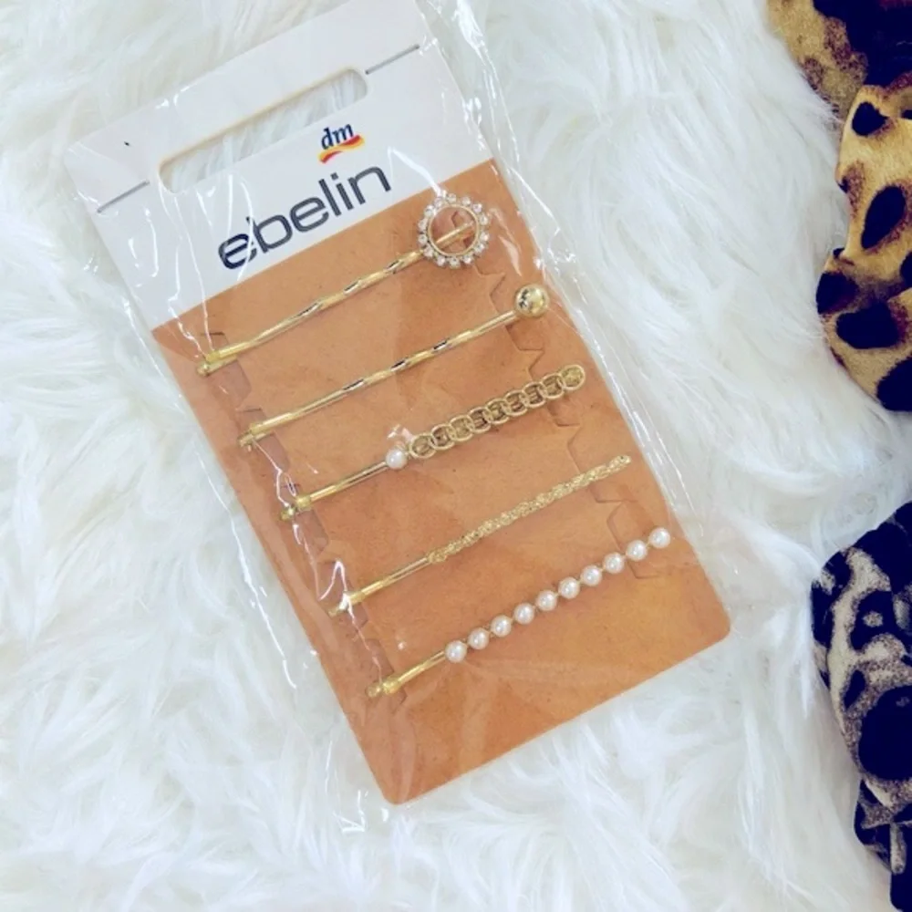 🤍New! Bundle of hair accessories
